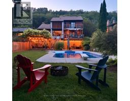 17 MCKAY COURT, Hamilton, Ontario