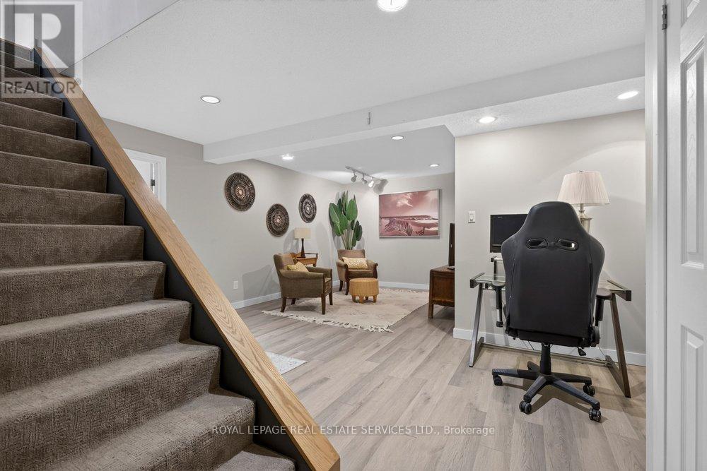 17 Mckay Court, Hamilton, Ontario  L9H 6P1 - Photo 30 - X13459844