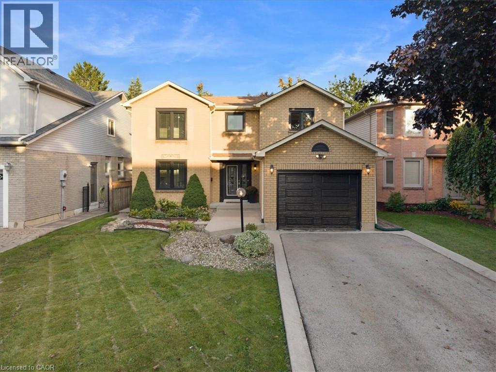 37 BOURBON Court, Hamilton, Ontario