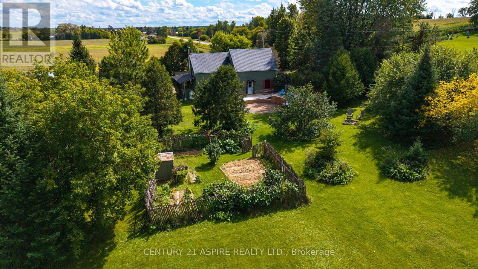 2552 Micksburg Road, Laurentian Valley, Ontario  K8A 6W4 - Photo 10 - X13777952