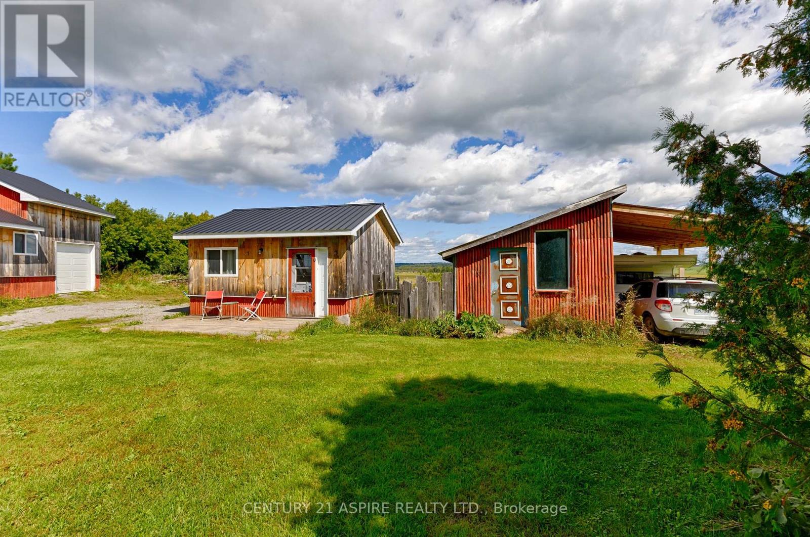 2552 Micksburg Road, Laurentian Valley, Ontario  K8A 6W4 - Photo 40 - X13777952