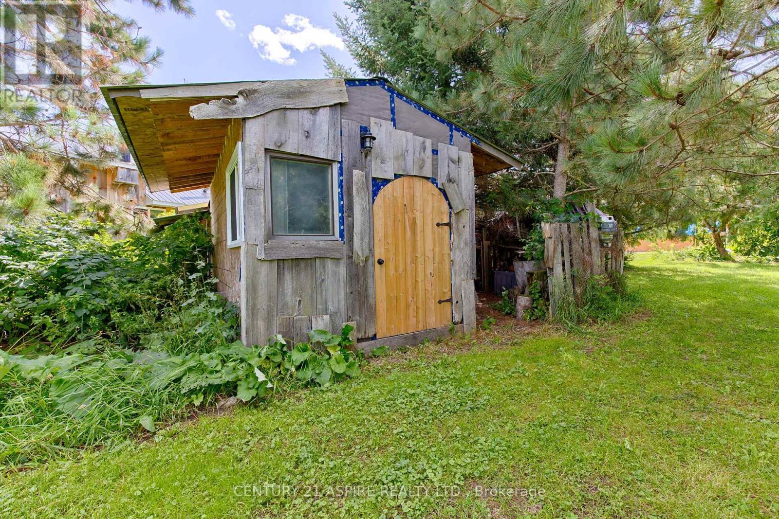 2552 Micksburg Road, Laurentian Valley, Ontario  K8A 6W4 - Photo 43 - X13777952