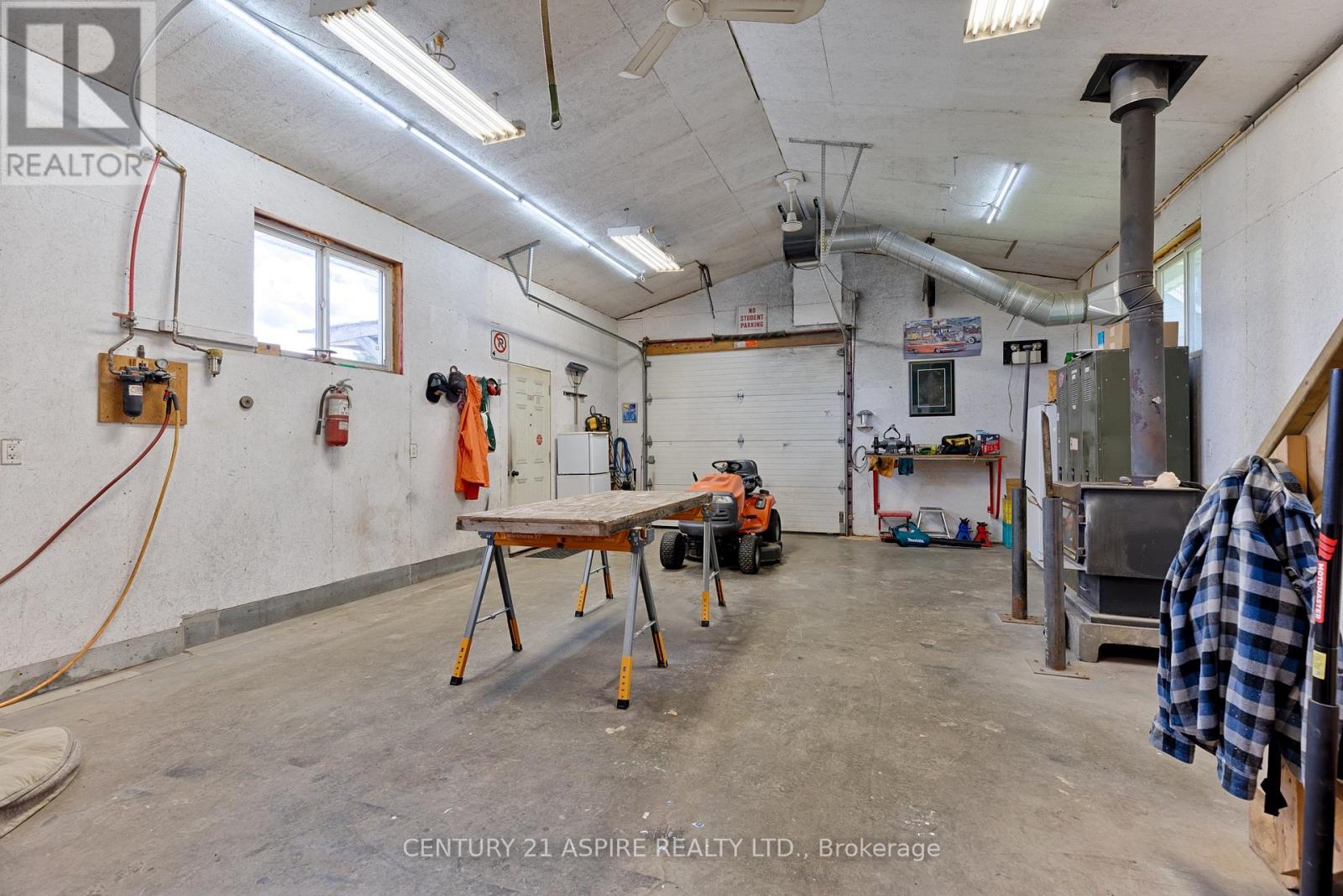 2552 Micksburg Road, Laurentian Valley, Ontario  K8A 6W4 - Photo 48 - X13777952