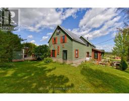 2552 MICKSBURG ROAD, Laurentian Valley, Ontario