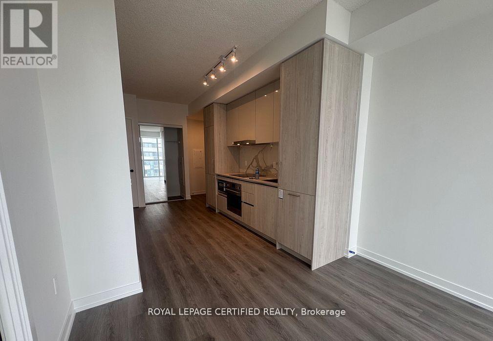 5515 - 225 Commerce Street, Vaughan, Ontario  L4K 0R1 - Photo 3 - N13777968