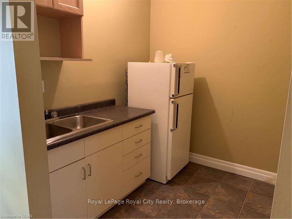 Unit #2 - 315 Woolwich Street, Guelph, Ontario  N1H 3W4 - Photo 5 - X13777964