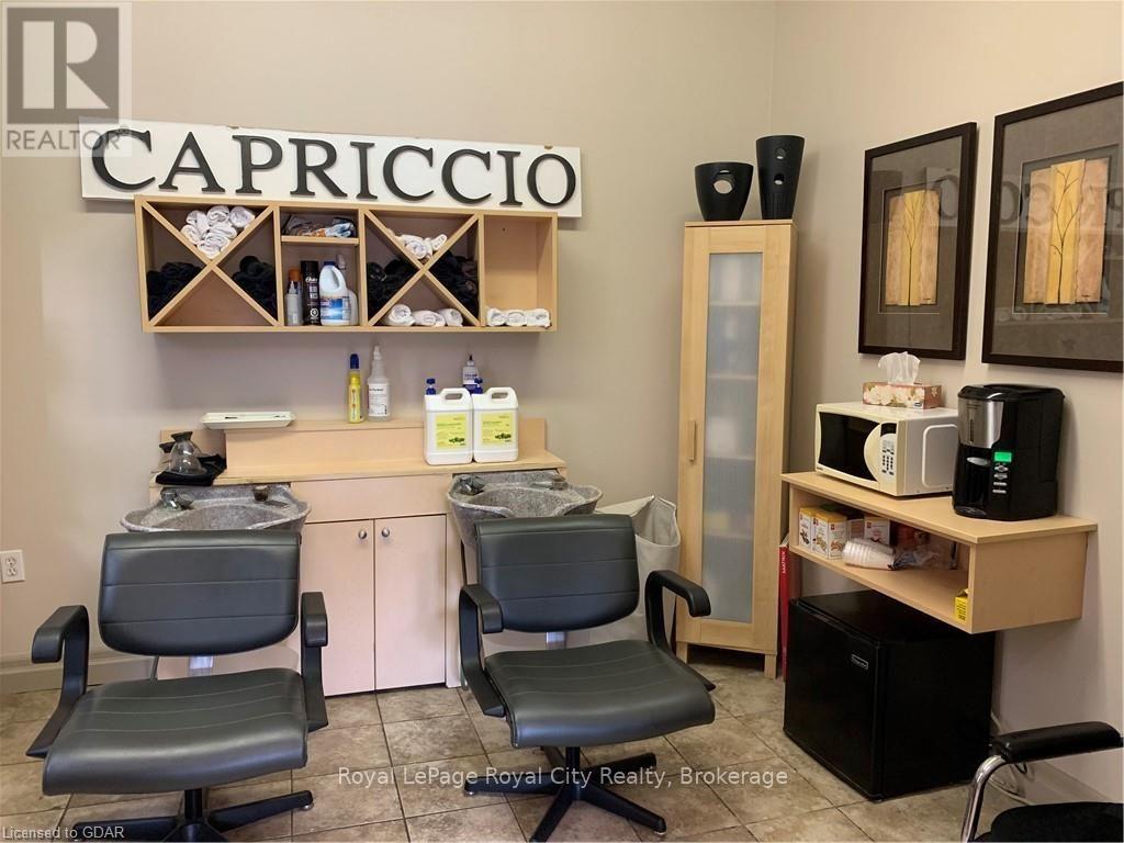 Unit #2 - 315 Woolwich Street, Guelph, Ontario  N1H 3W4 - Photo 8 - X13777964