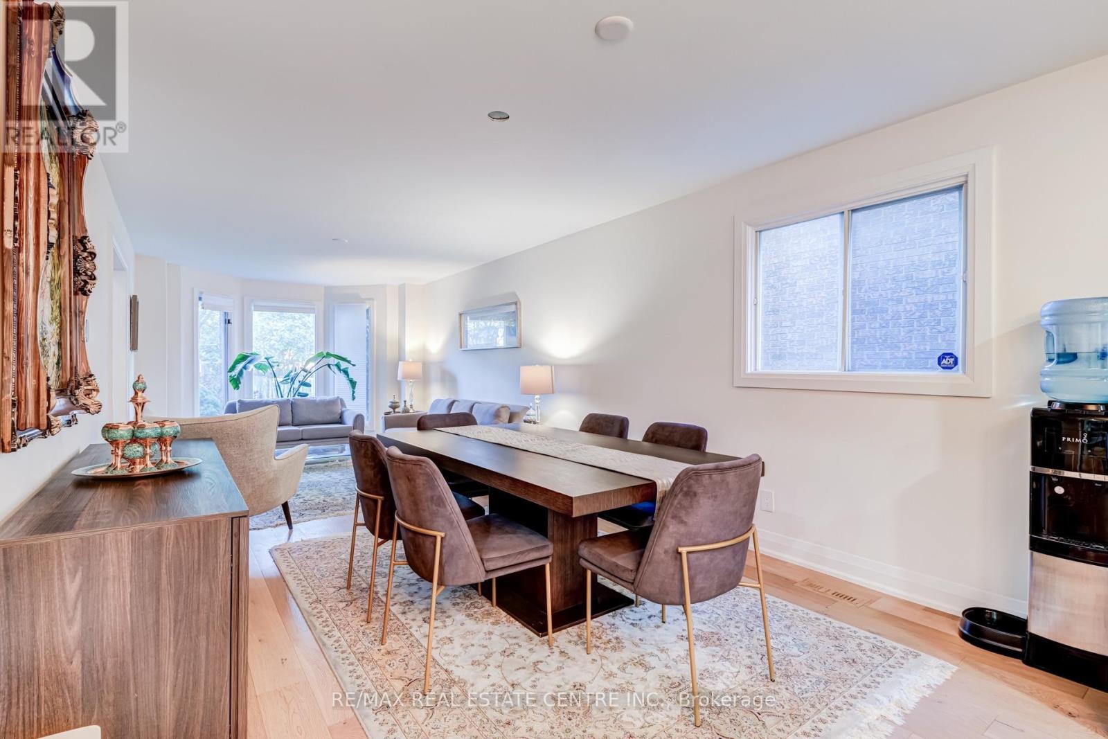 Upper Level - 167 Whitchurch Mews, Mississauga, Ontario  L5A 4B2 - Photo 9 - W13777972