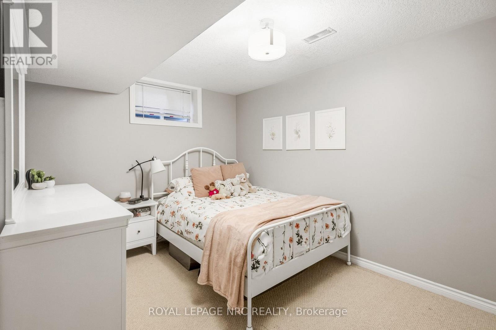 366 Book Road, Grimsby, Ontario  L3M 2M6 - Photo 40 - X13777962