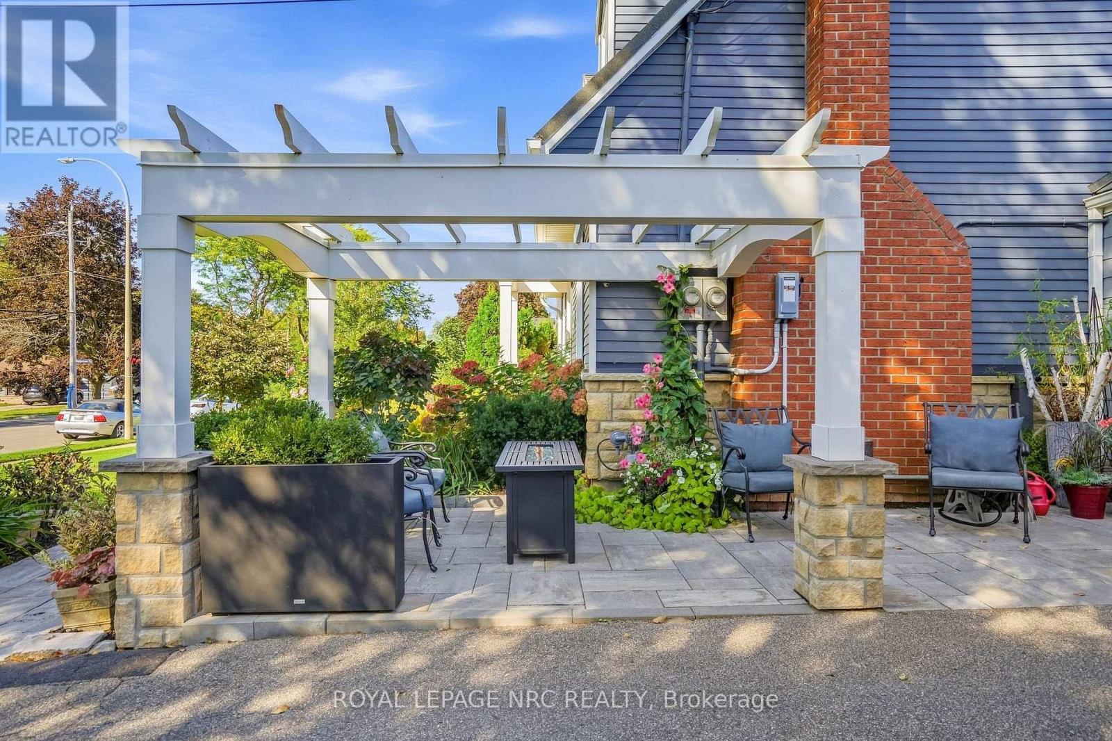 366 Book Road, Grimsby, Ontario  L3M 2M6 - Photo 5 - X13777962