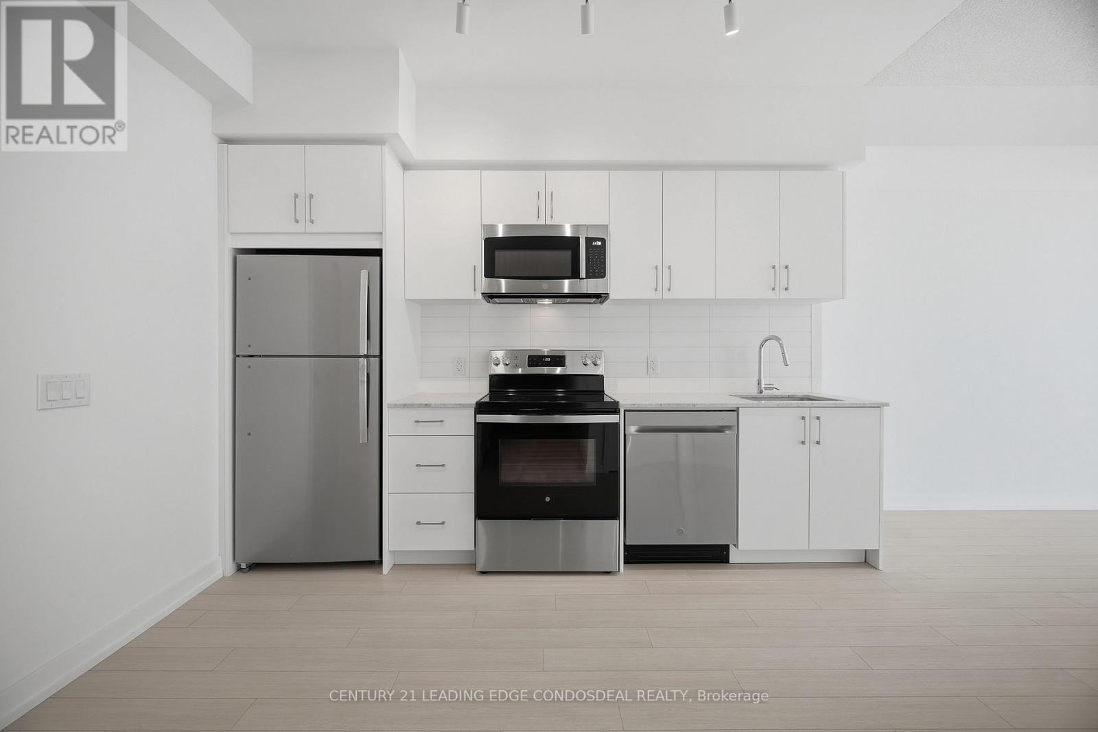 1607 - 4010 Eglinton Avenue W, Toronto, Ontario  M9A 0G5 - Photo 11 - W13704956