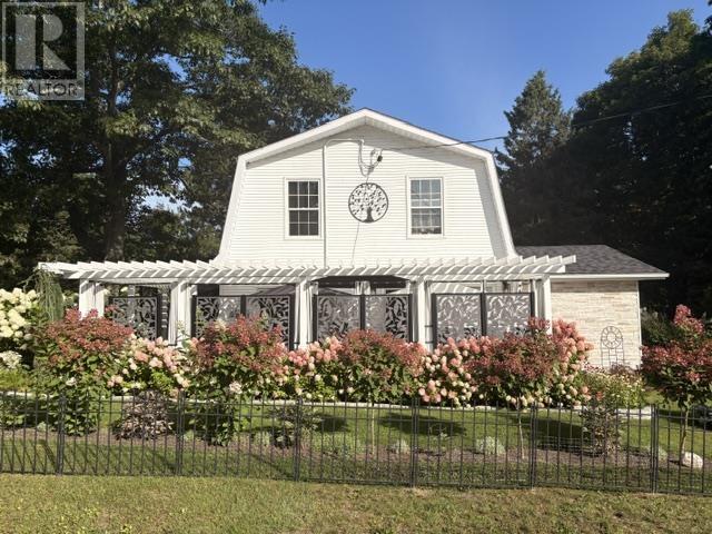 3044 East ST, Hilton Beach, Ontario