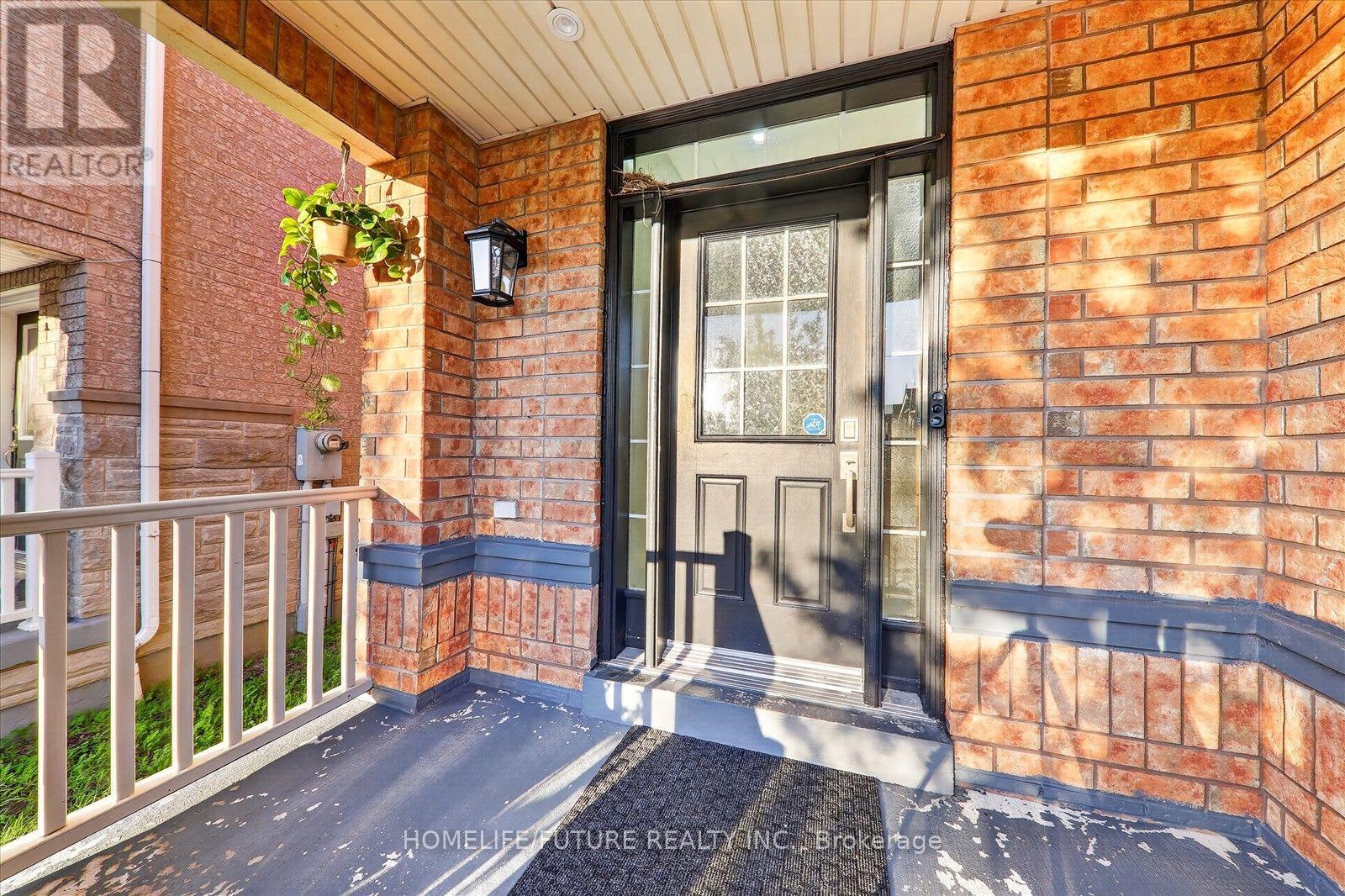 65 Middlecote Drive, Ajax, Ontario  L1T 0A1 - Photo 2 - E13777980