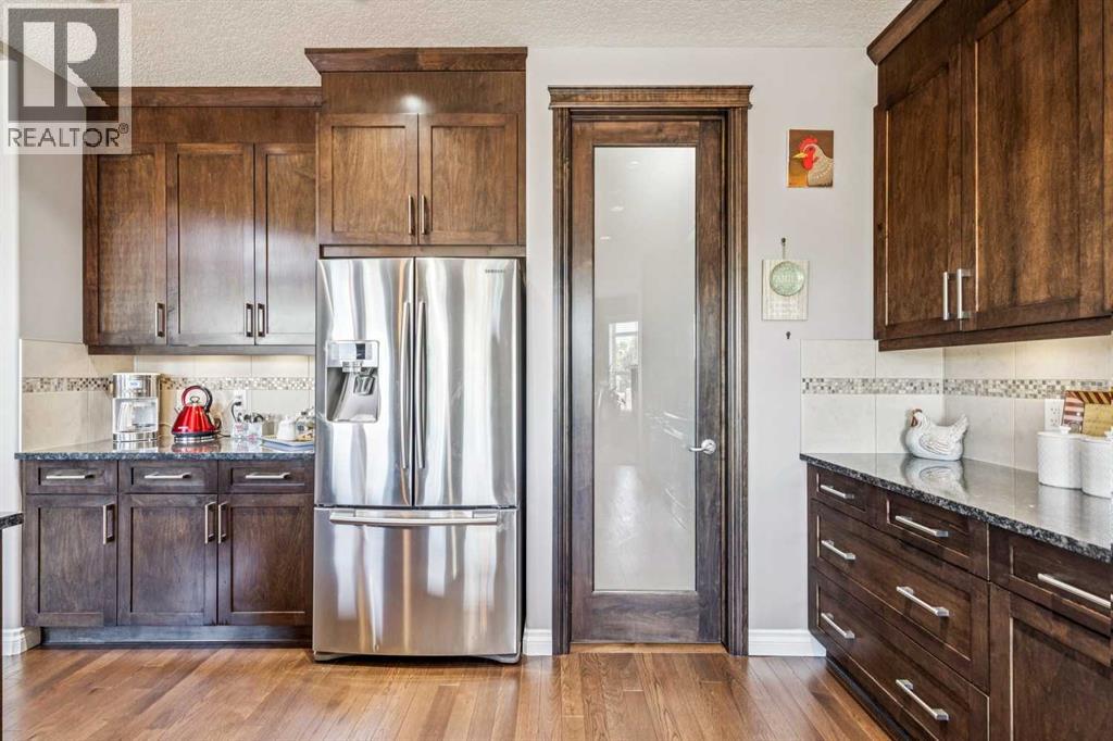 437 Kinniburgh Boulevard, Chestermere, Alberta  T1X 0P4 - Photo 6 - A2343685