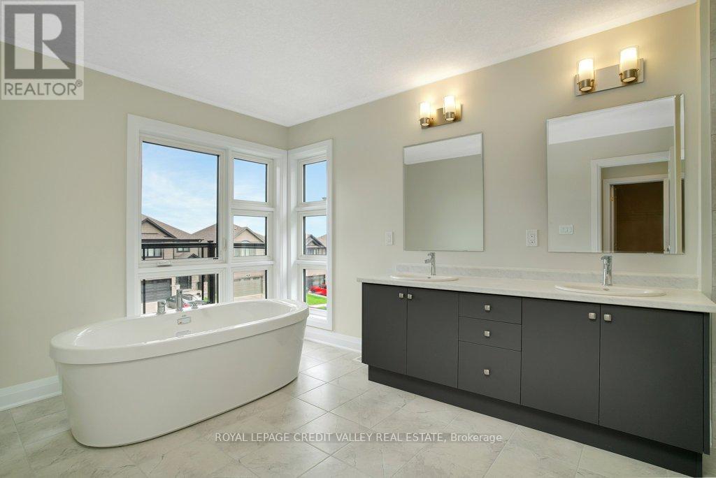 375 Chokecherry Crescent, Waterloo, Ontario  N2V 0H1 - Photo 26 - X13777990