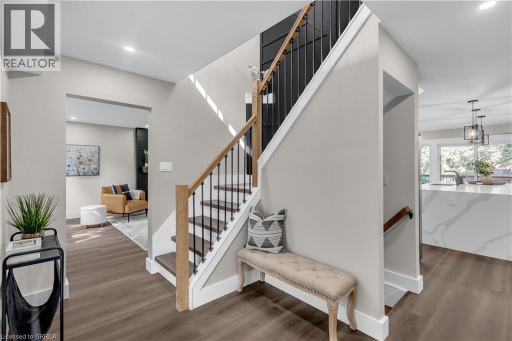 9 Rollingwood Crescent, Brantford, Ontario  N3R 5Z7 - Photo 3 - 40862043