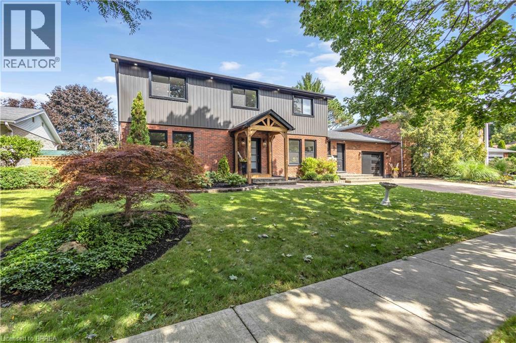 9 ROLLINGWOOD Crescent, Brantford, Ontario