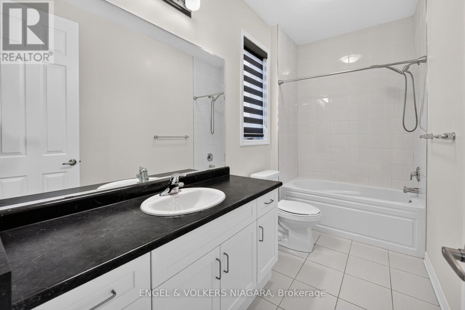 1221 Rose Way S, Milton (Cb Cobban), Ontario L9E 1L9 - Photo 18 - W13715618