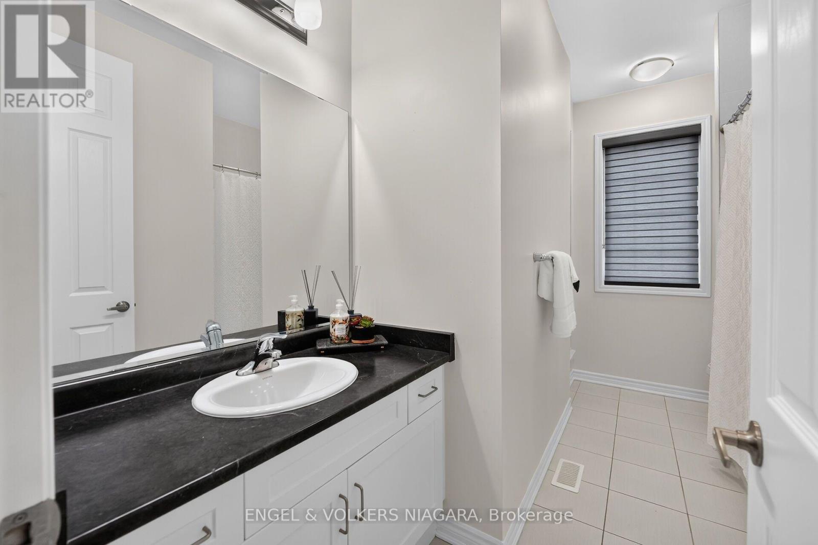 1221 Rose Way S, Milton (Cb Cobban), Ontario L9E 1L9 - Photo 25 - W13715618