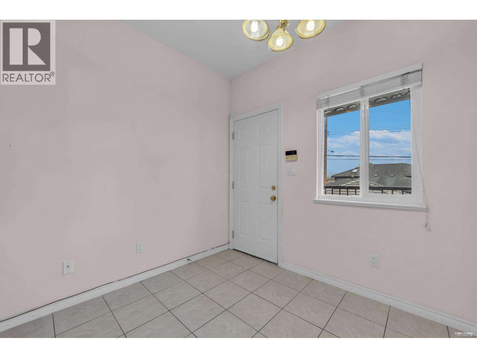 1988 Nanaimo Street, Vancouver, British Columbia  V5N 5C3 - Photo 13 - R3162687