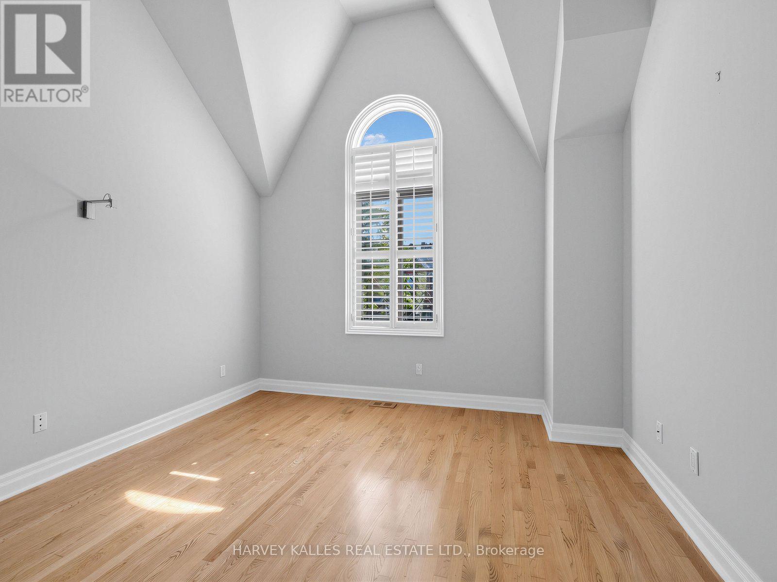 26 Marlborough Avenue, Toronto, Ontario  M5R 1X6 - Photo 15 - C13778004