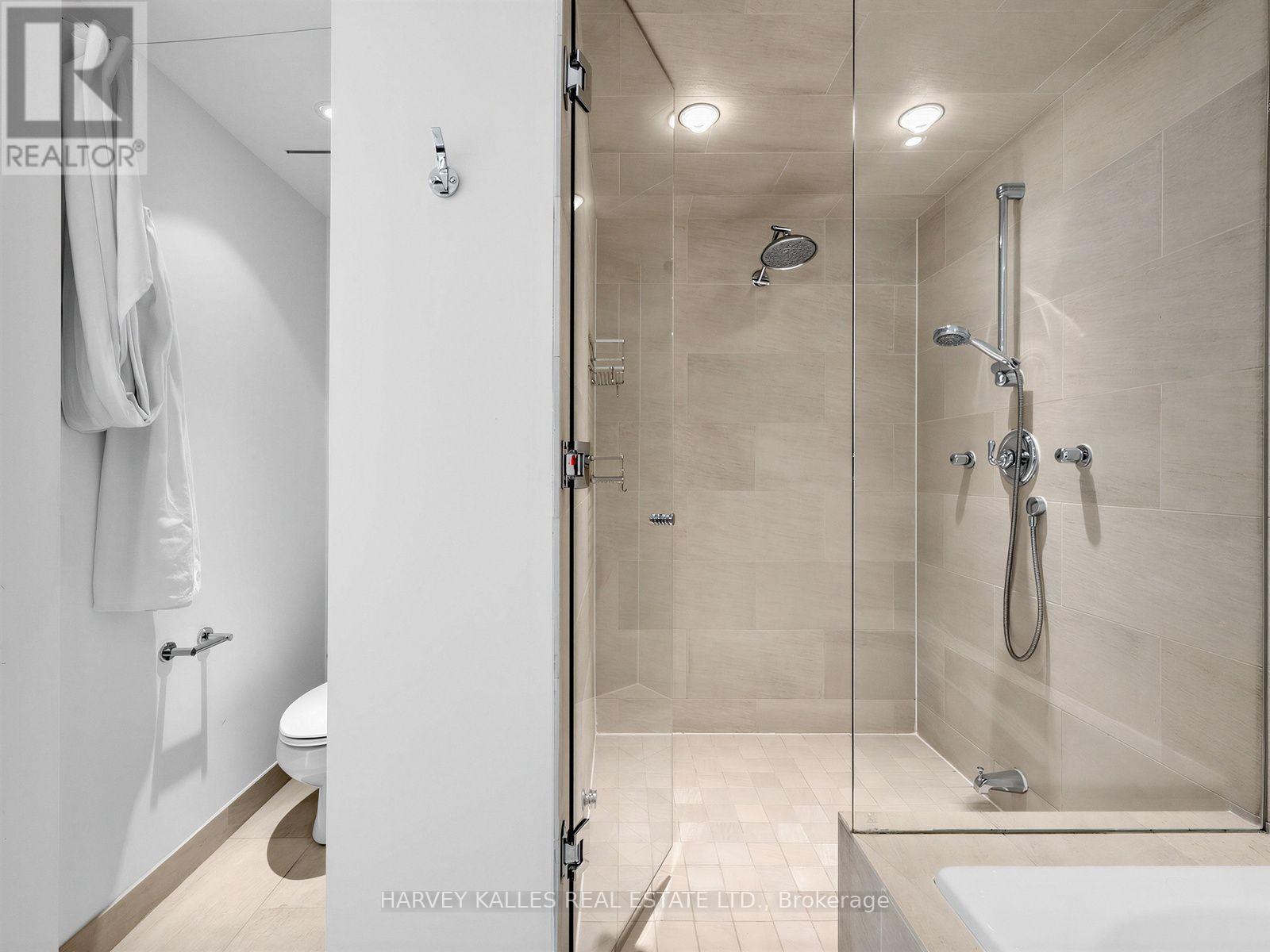 26 Marlborough Avenue, Toronto, Ontario  M5R 1X6 - Photo 20 - C13778004