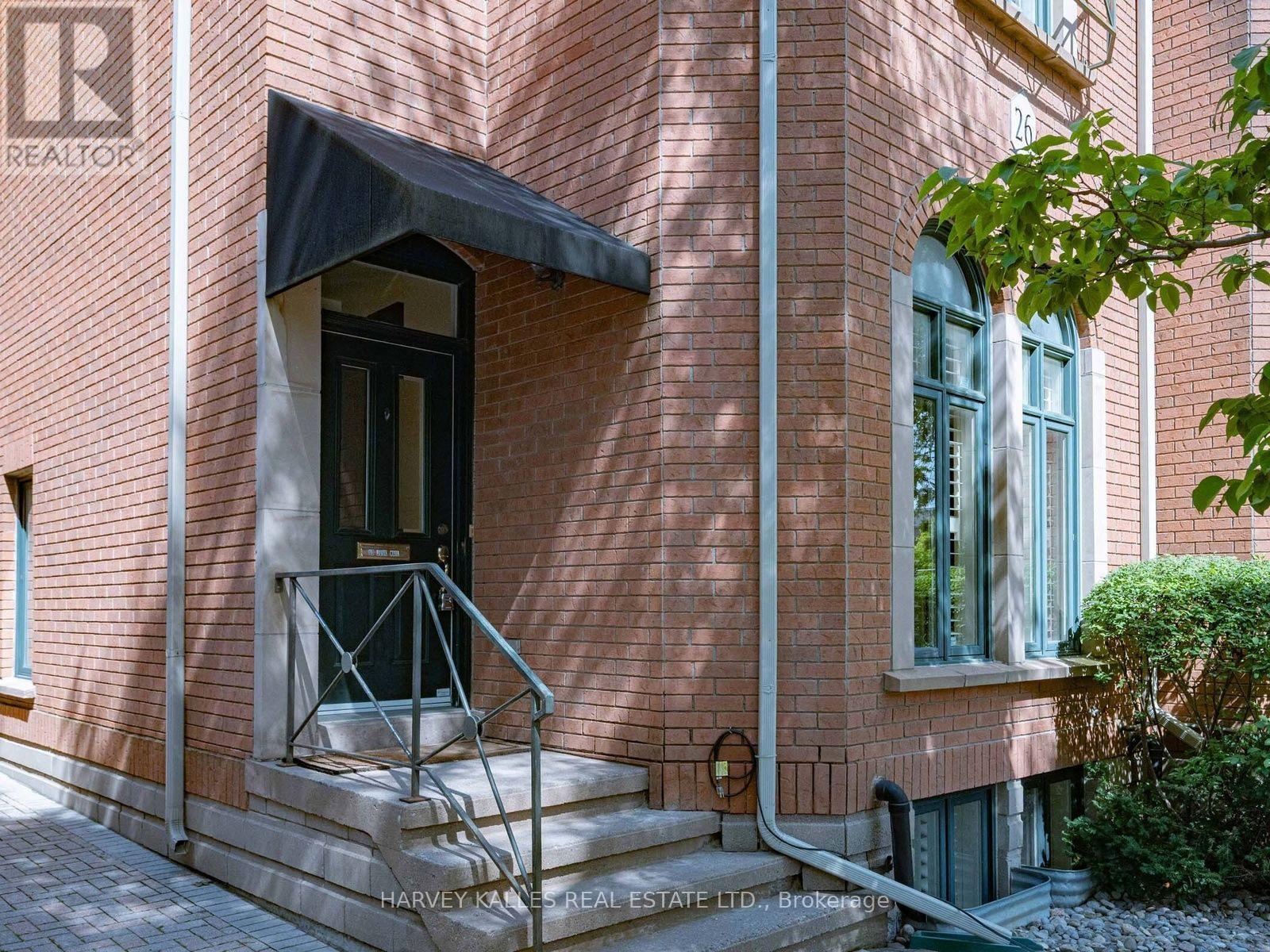 26 Marlborough Avenue, Toronto, Ontario  M5R 1X6 - Photo 3 - C13778004