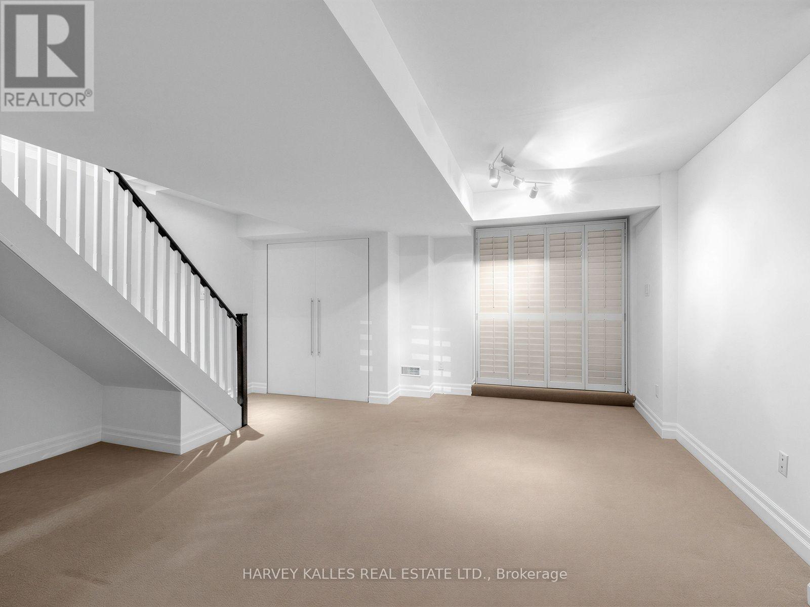 26 Marlborough Avenue, Toronto, Ontario  M5R 1X6 - Photo 30 - C13778004