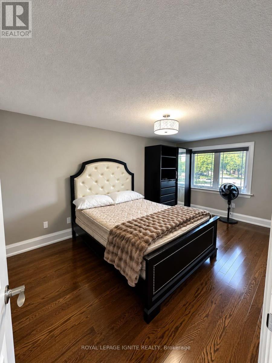 32 Marsdale Crescent, Toronto, Ontario  M1X 1G7 - Photo 15 - E13778016