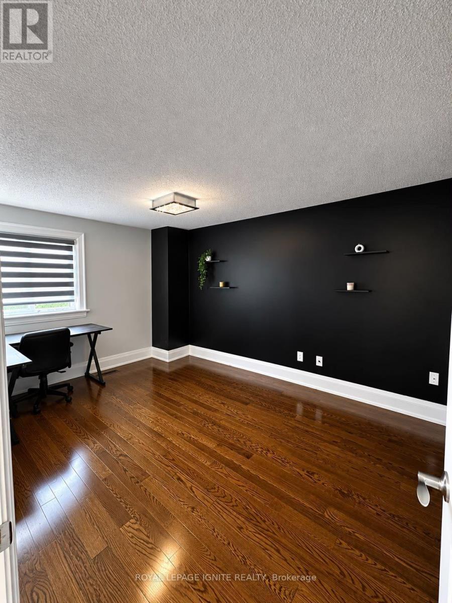 32 Marsdale Crescent, Toronto, Ontario  M1X 1G7 - Photo 24 - E13778016