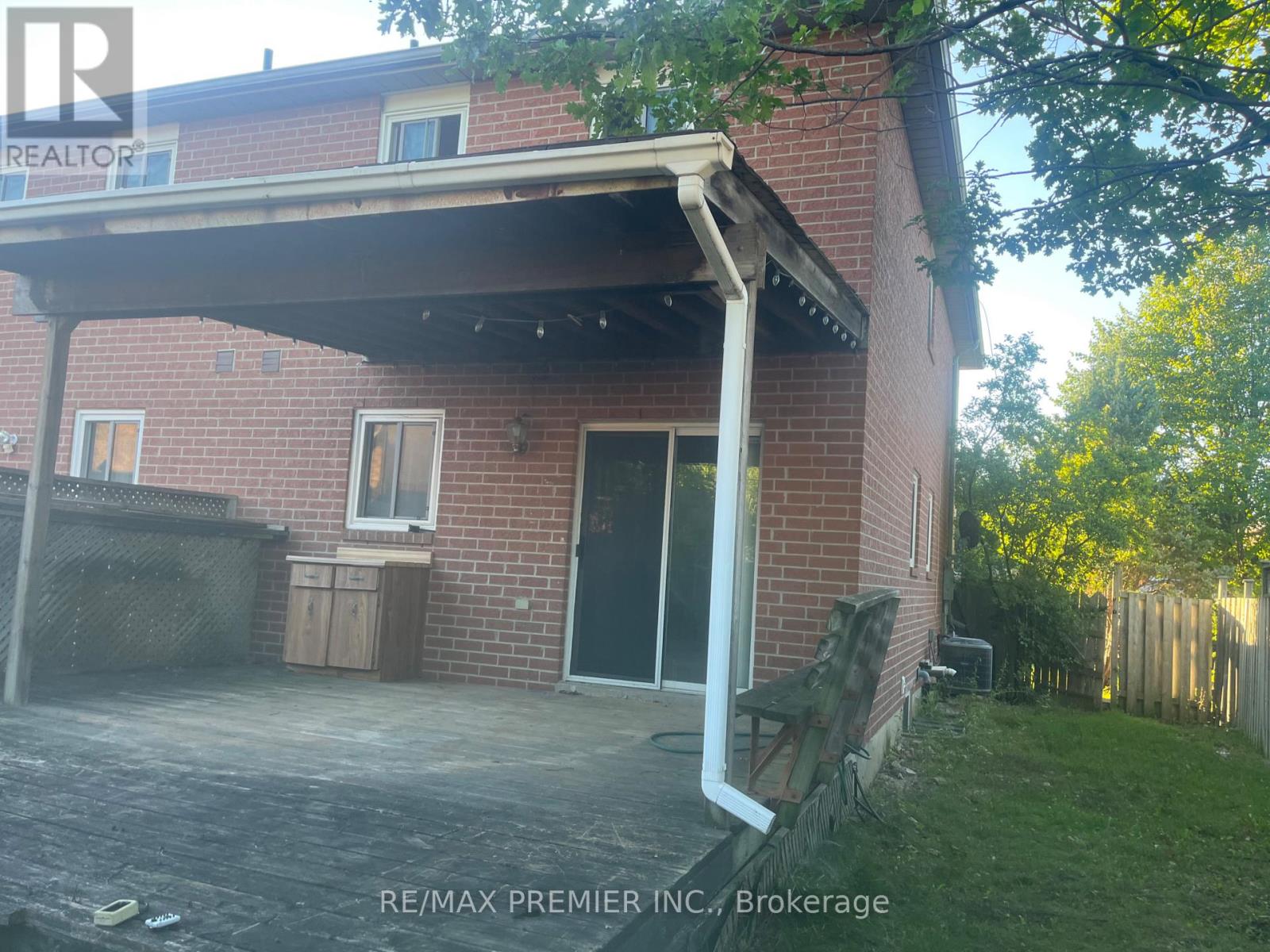 133 Saddletree Trail N, Brampton, Ontario  L6X 4M9 - Photo 4 - W13725814