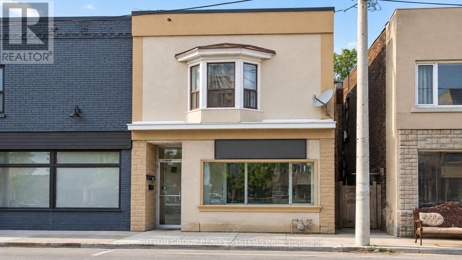 MAIN FLOOR - 1986 DAVENPORT ROAD, Toronto, Ontario