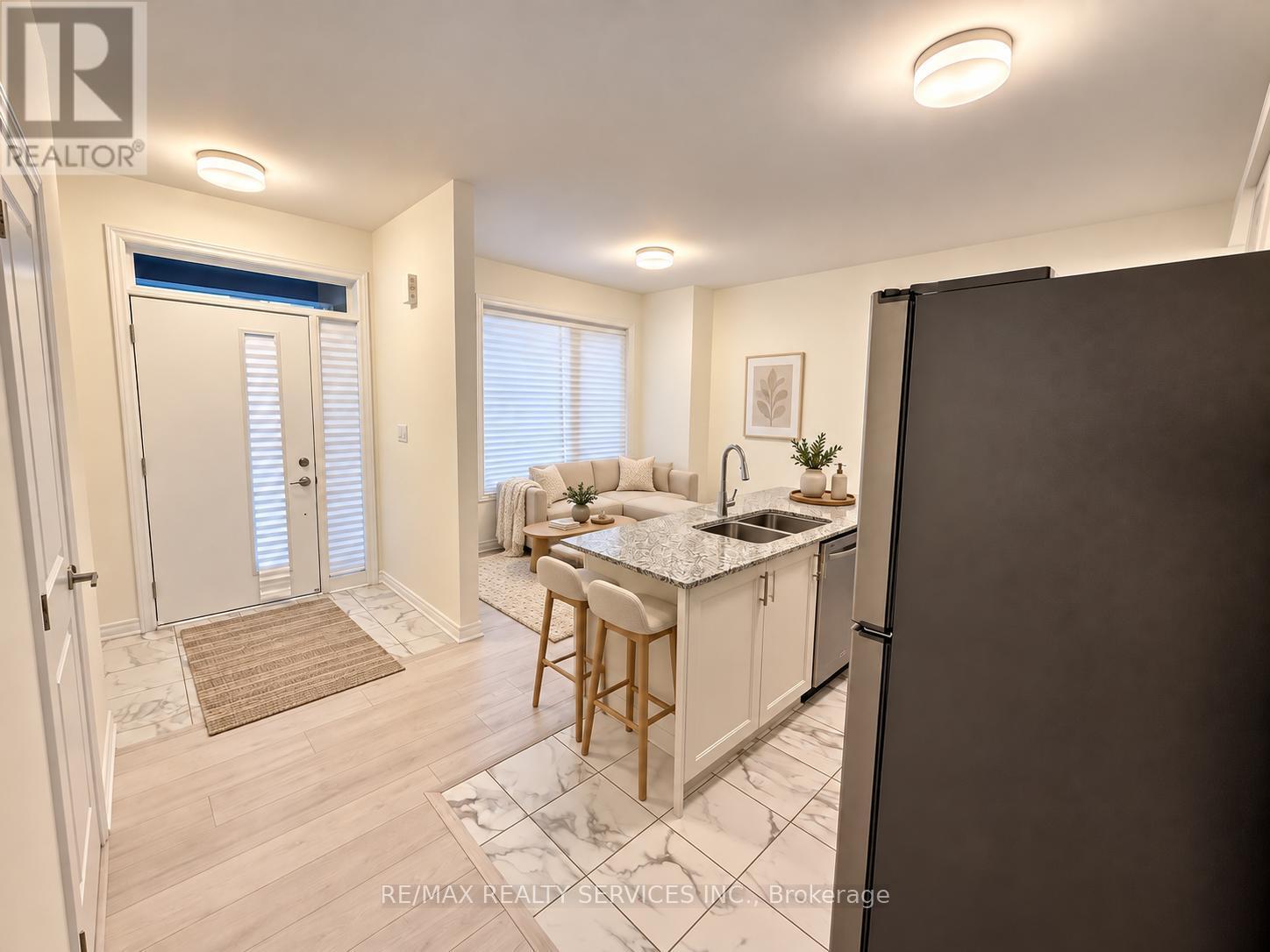48 Thornbird Crescent, Brampton, Ontario  L7A 5N1 - Photo 5 - W13778006