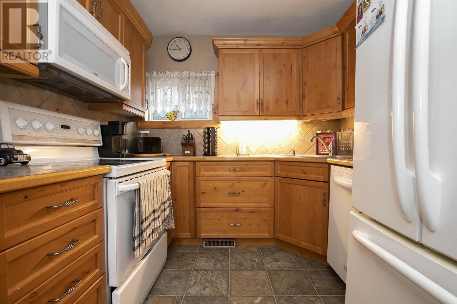 3 Henrietta Ave, Sault Ste. Marie, Ontario  P6C 1Z2 - Photo 17 - SM262392