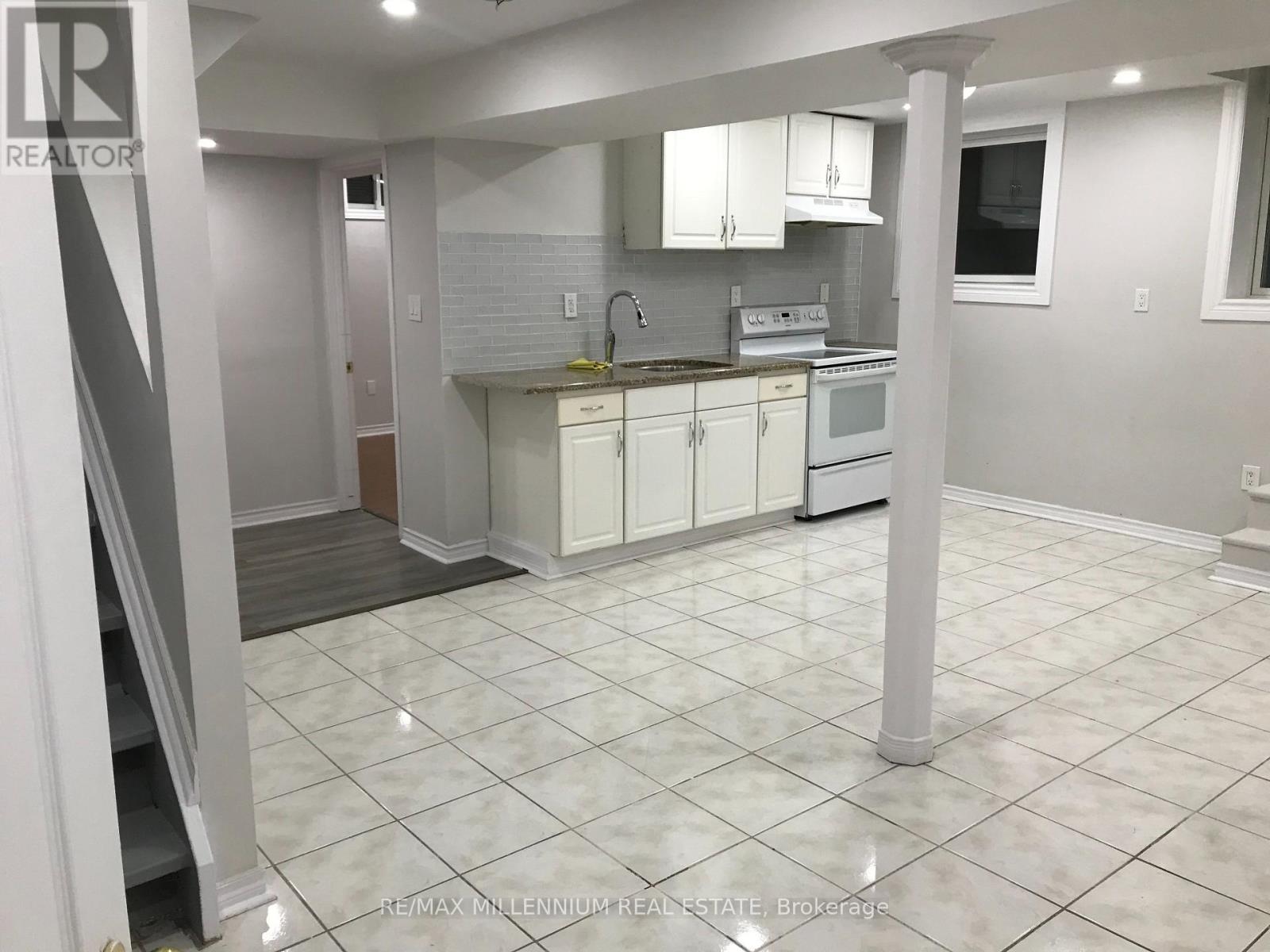 Basement - 90 Whitehaven Drive, Brampton, Ontario  L6Z 4R8 - Photo 2 - W13769406