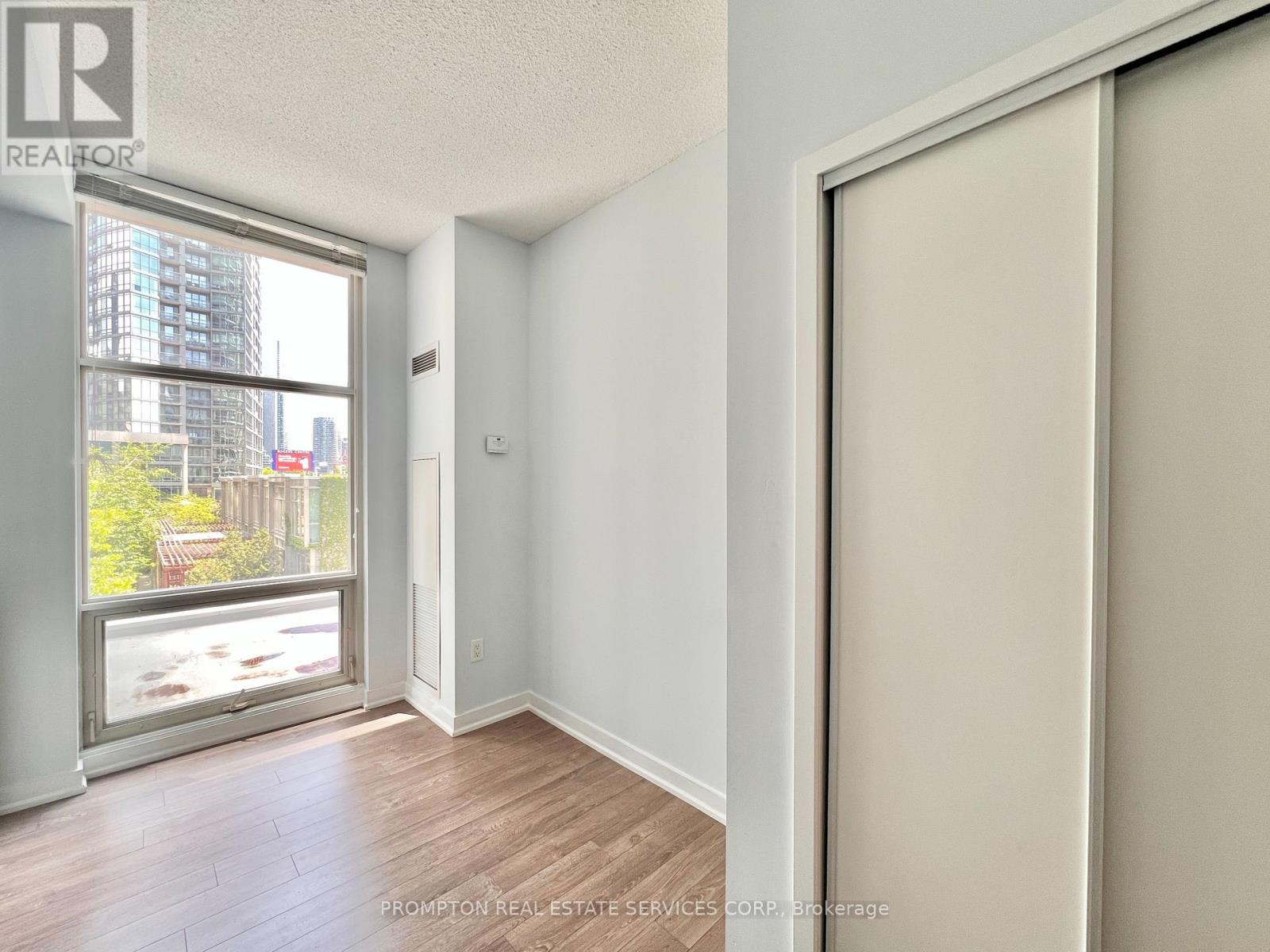 203 - 9 Spadina Avenue, Toronto, Ontario  M5V 3V5 - Photo 15 - C13778040