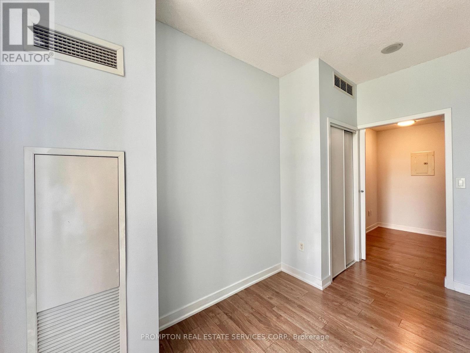 203 - 9 Spadina Avenue, Toronto, Ontario  M5V 3V5 - Photo 16 - C13778040