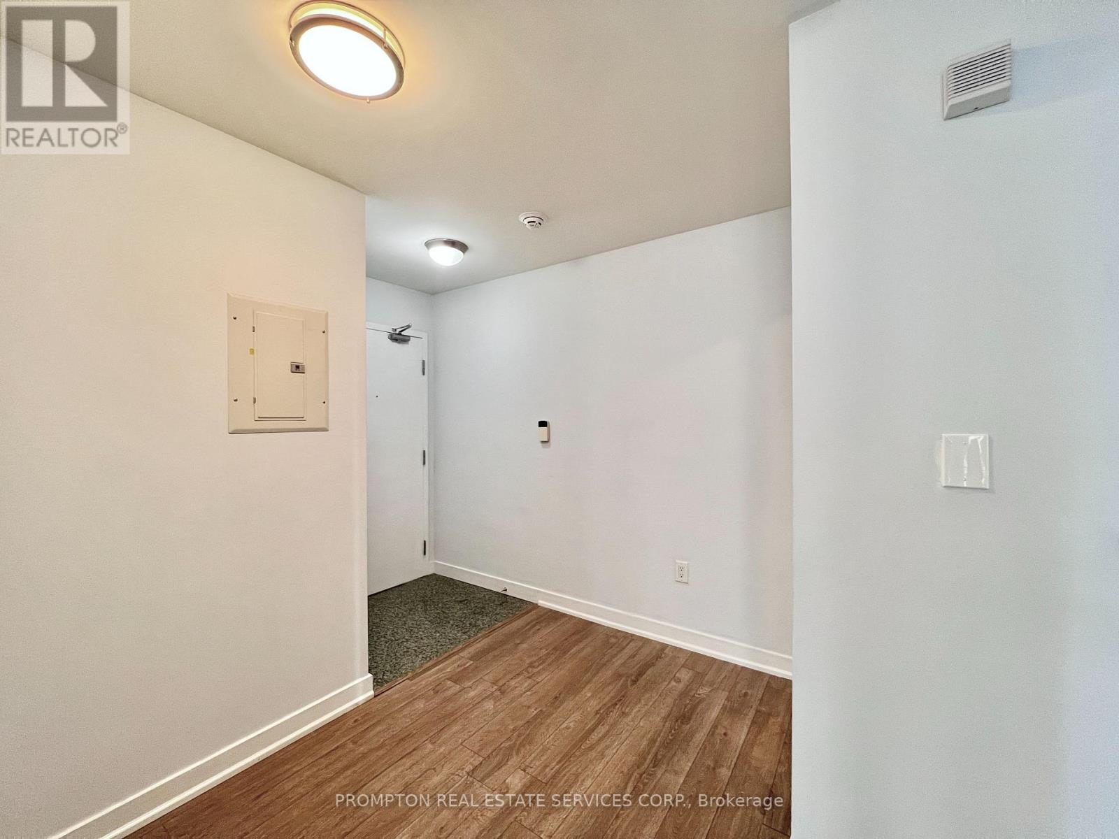 203 - 9 Spadina Avenue, Toronto, Ontario  M5V 3V5 - Photo 18 - C13778040