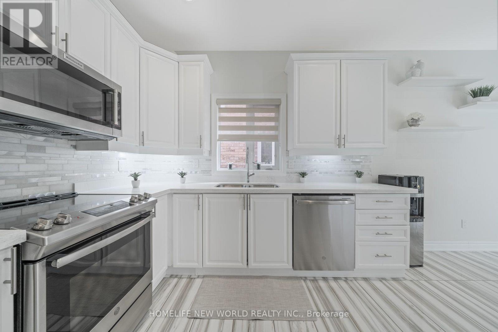397 Hewitt Circle, Newmarket, Ontario  L3X 2L8 - Photo 10 - N13778032