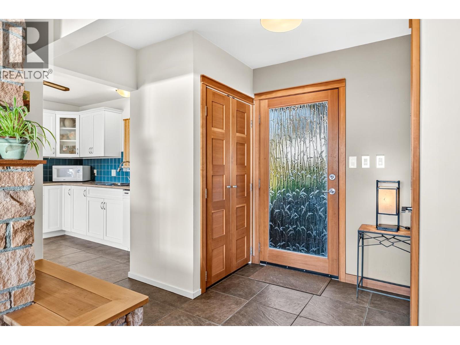 4735 Laurel Avenue, Sechelt, British Columbia  V7Z 0B4 - Photo 5 - R3164754