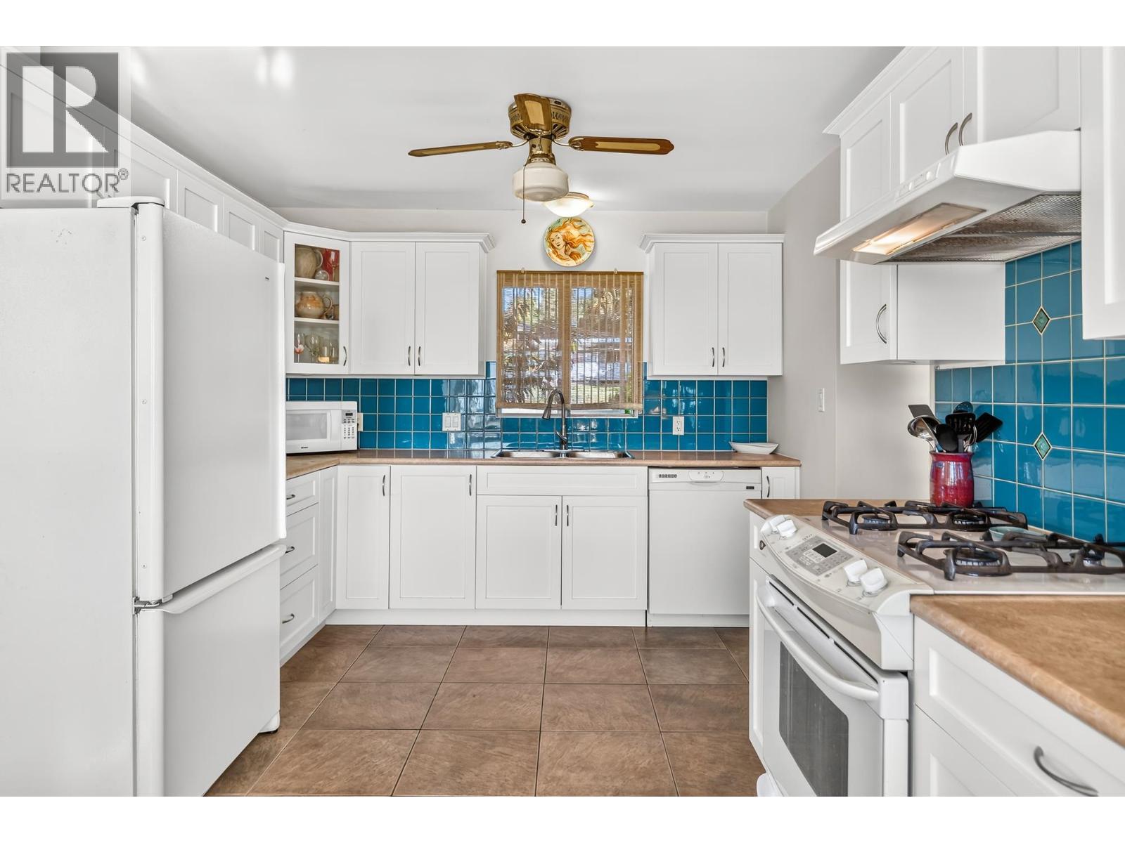 4735 Laurel Avenue, Sechelt, British Columbia  V7Z 0B4 - Photo 6 - R3164754