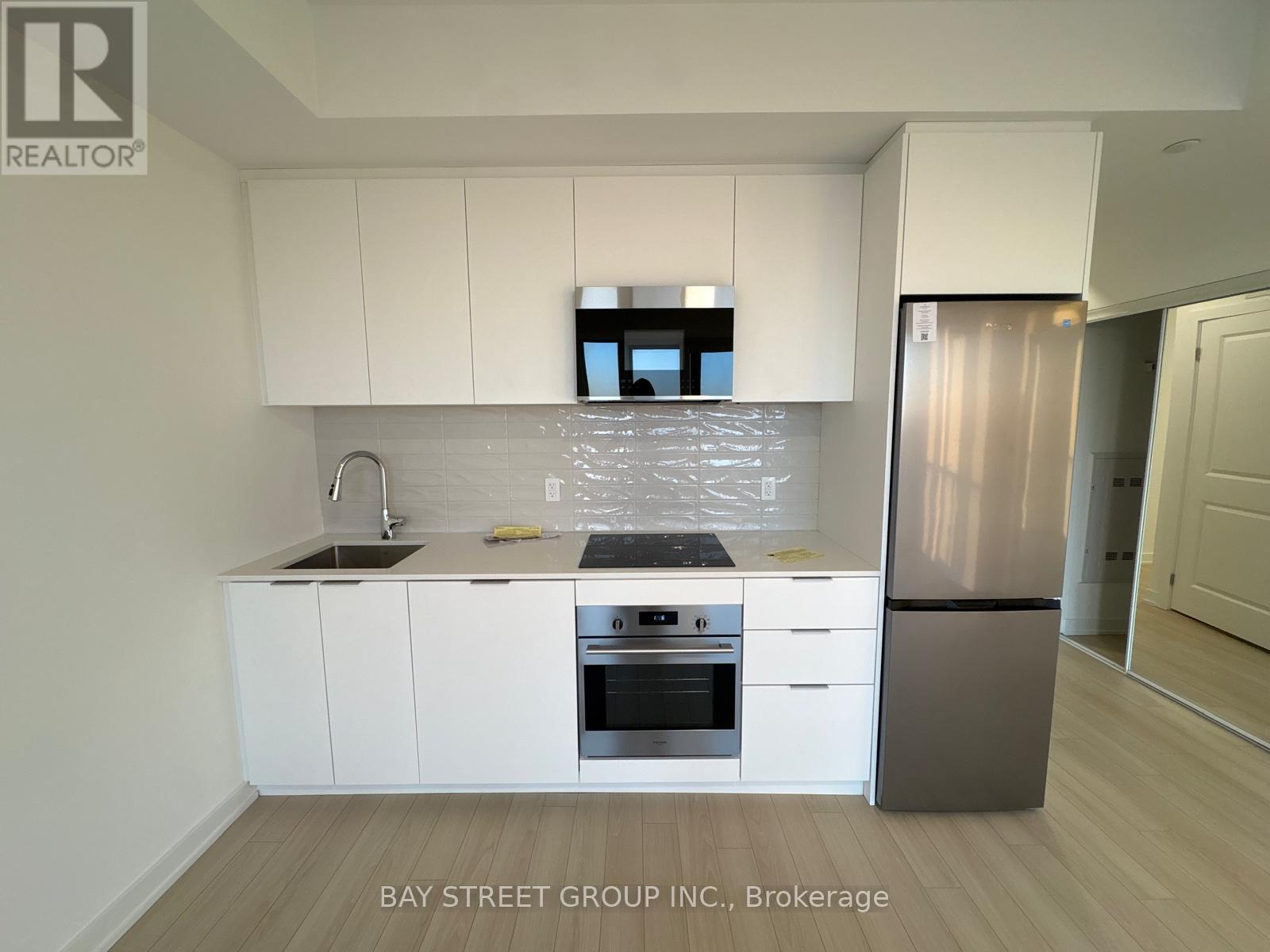 2105 - 15 Skyridge Drive, Brampton, Ontario  L6P 4S3 - Photo 3 - W13763874