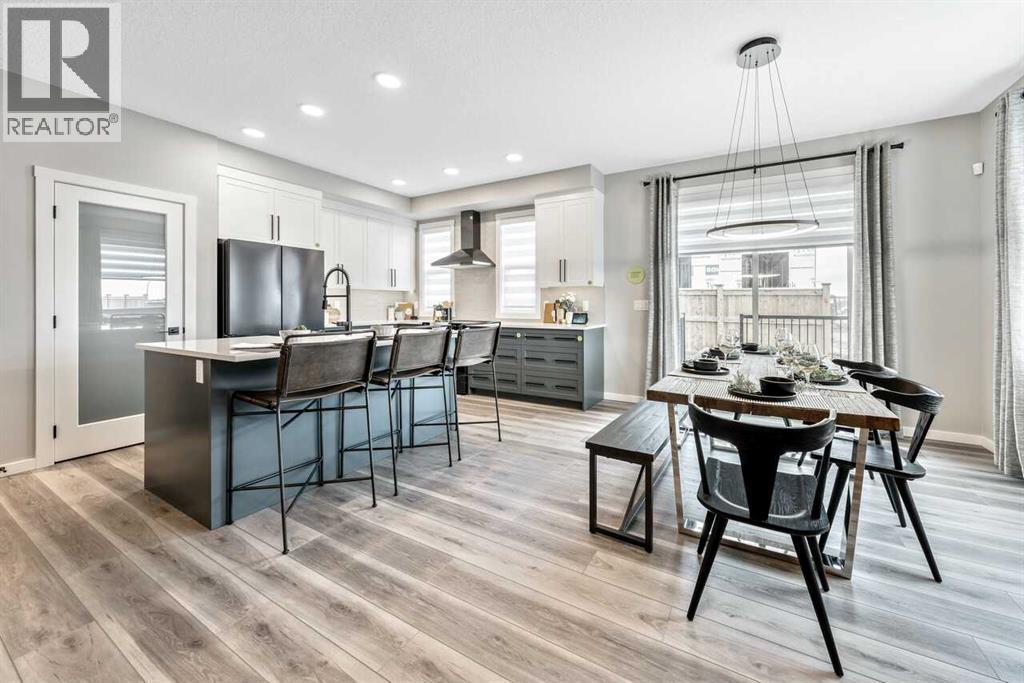 64 Osprey Hill Place Sw, Calgary, Alberta  T3B 6R9 - Photo 5 - A2342591