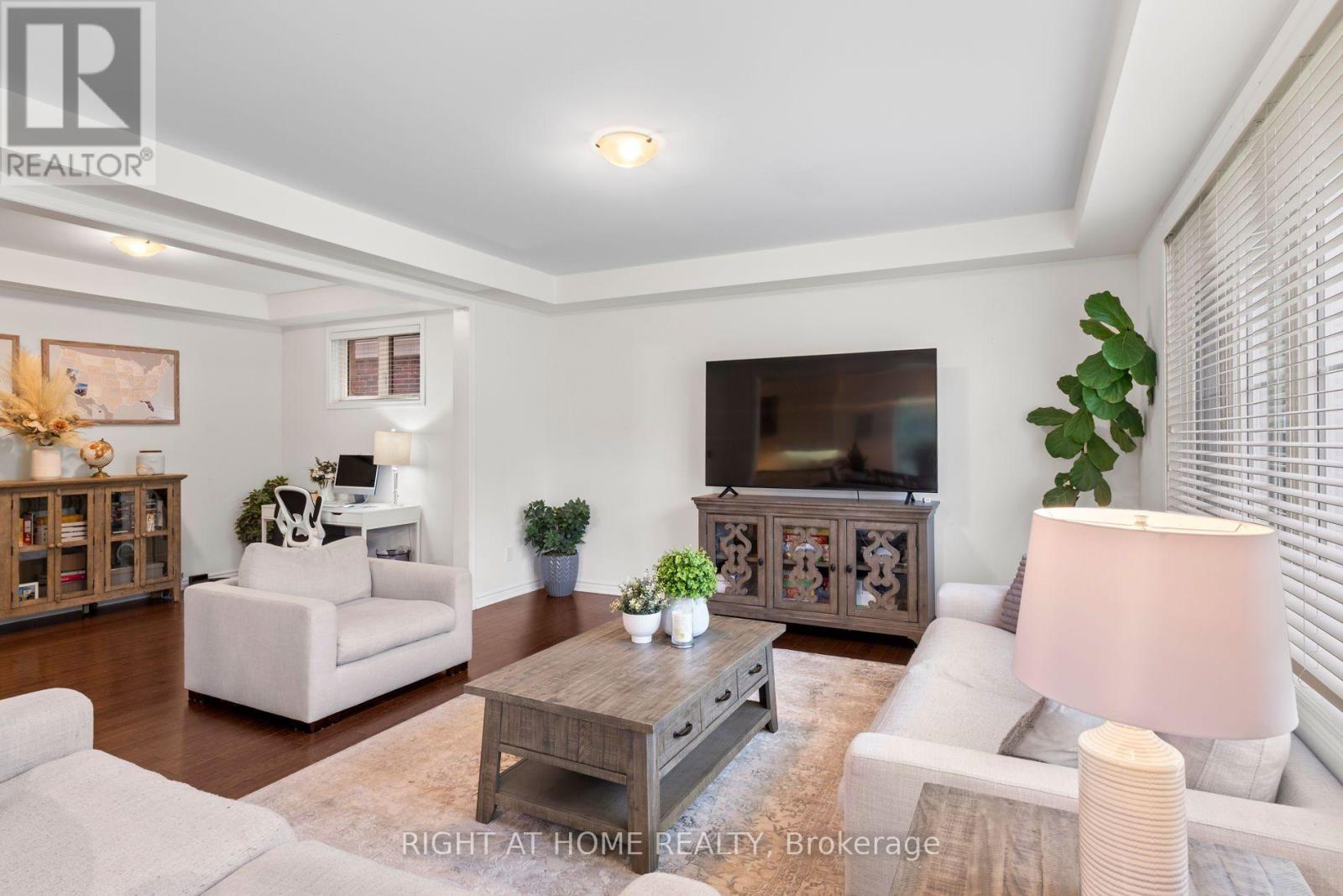 404 Equestrian Way, Cambridge, Ontario  N3E 0B9 - Photo 16 - X13778042