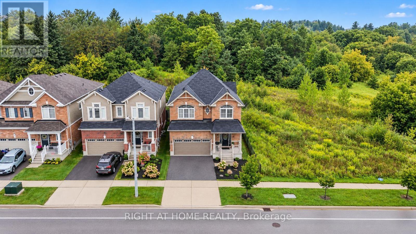 404 Equestrian Way, Cambridge, Ontario  N3E 0B9 - Photo 2 - X13778042