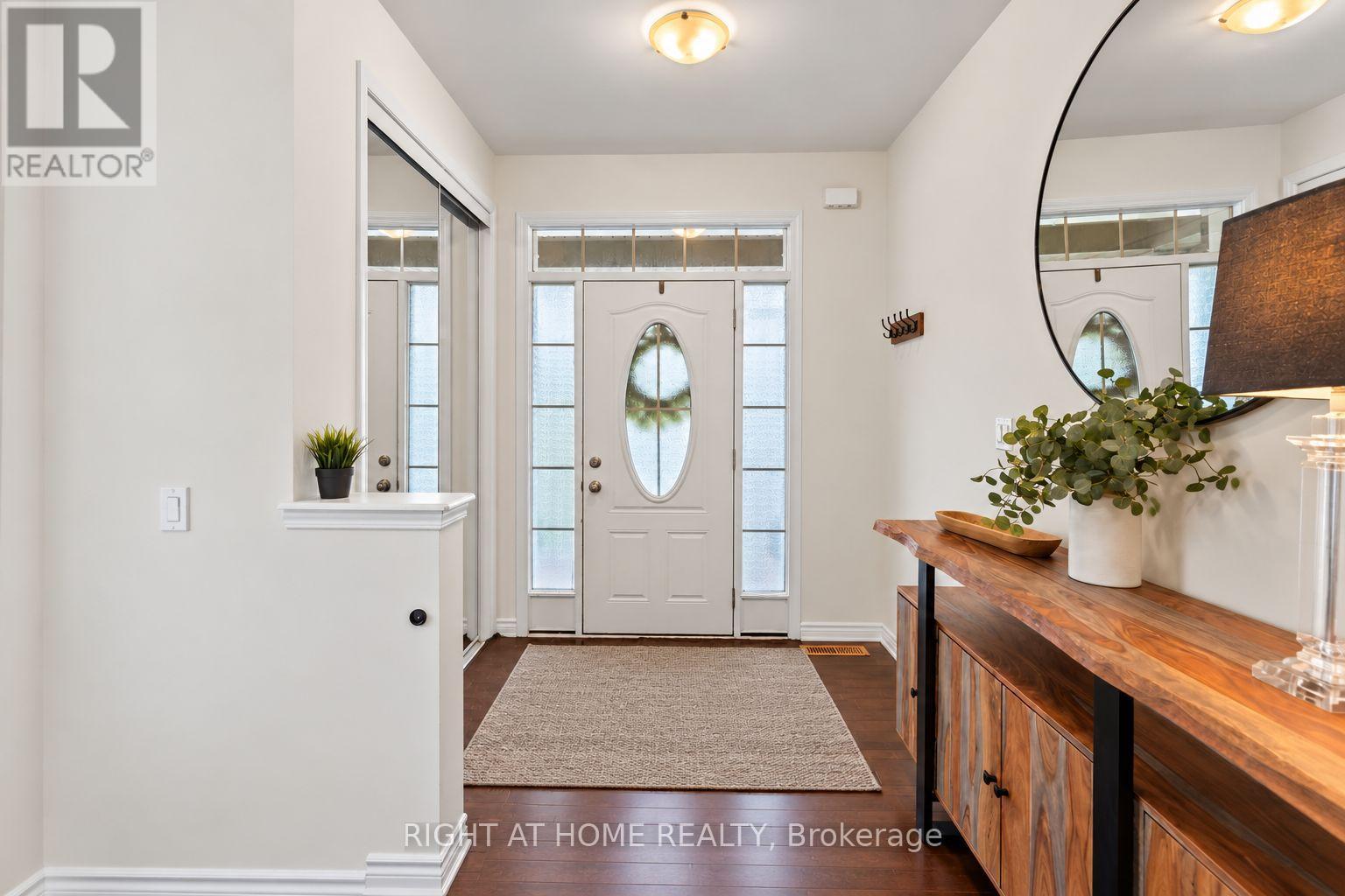 404 Equestrian Way, Cambridge, Ontario  N3E 0B9 - Photo 7 - X13778042