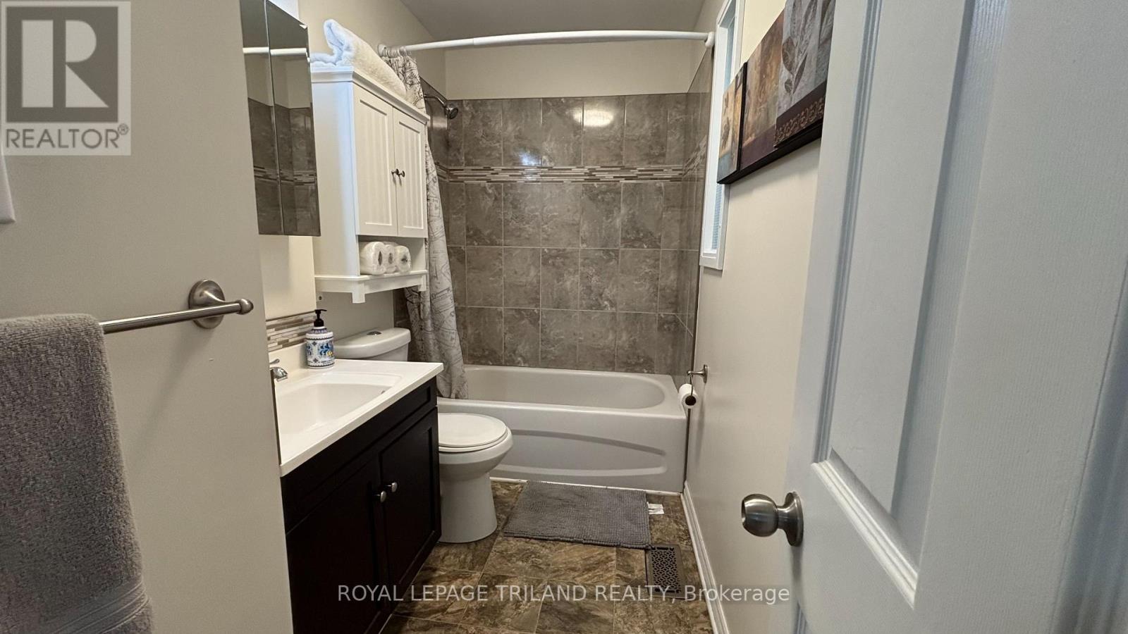 Main - 279 Charlotte Street, Central Elgin, Ontario  N5L 1A8 - Photo 9 - X13778044