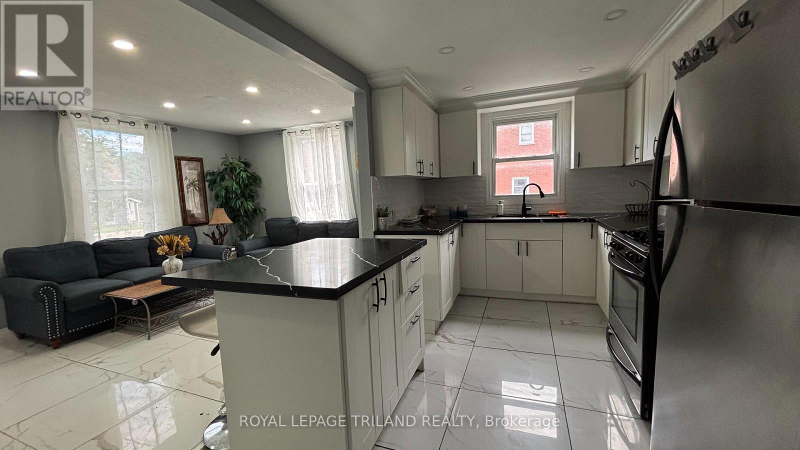 Main - 332 Colborne Street, Central Elgin, Ontario  N5L 1B4 - Photo 3 - X13778046