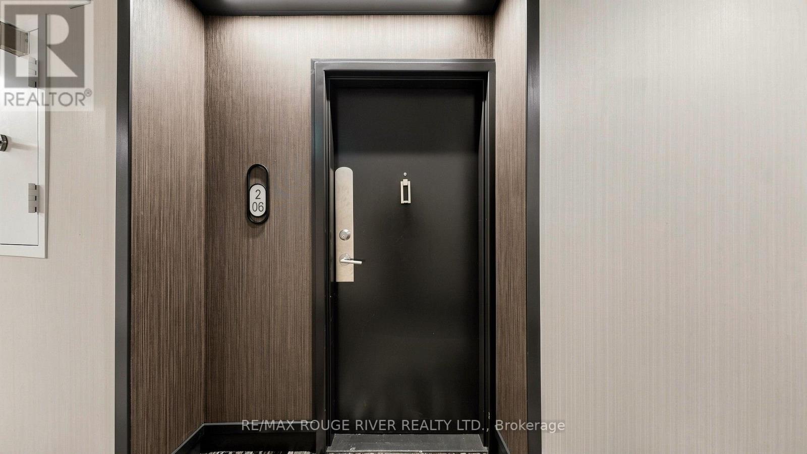 206 - 757 Victoria Park Avenue, Toronto, Ontario  M4C 5N8 - Photo 6 - E13778054