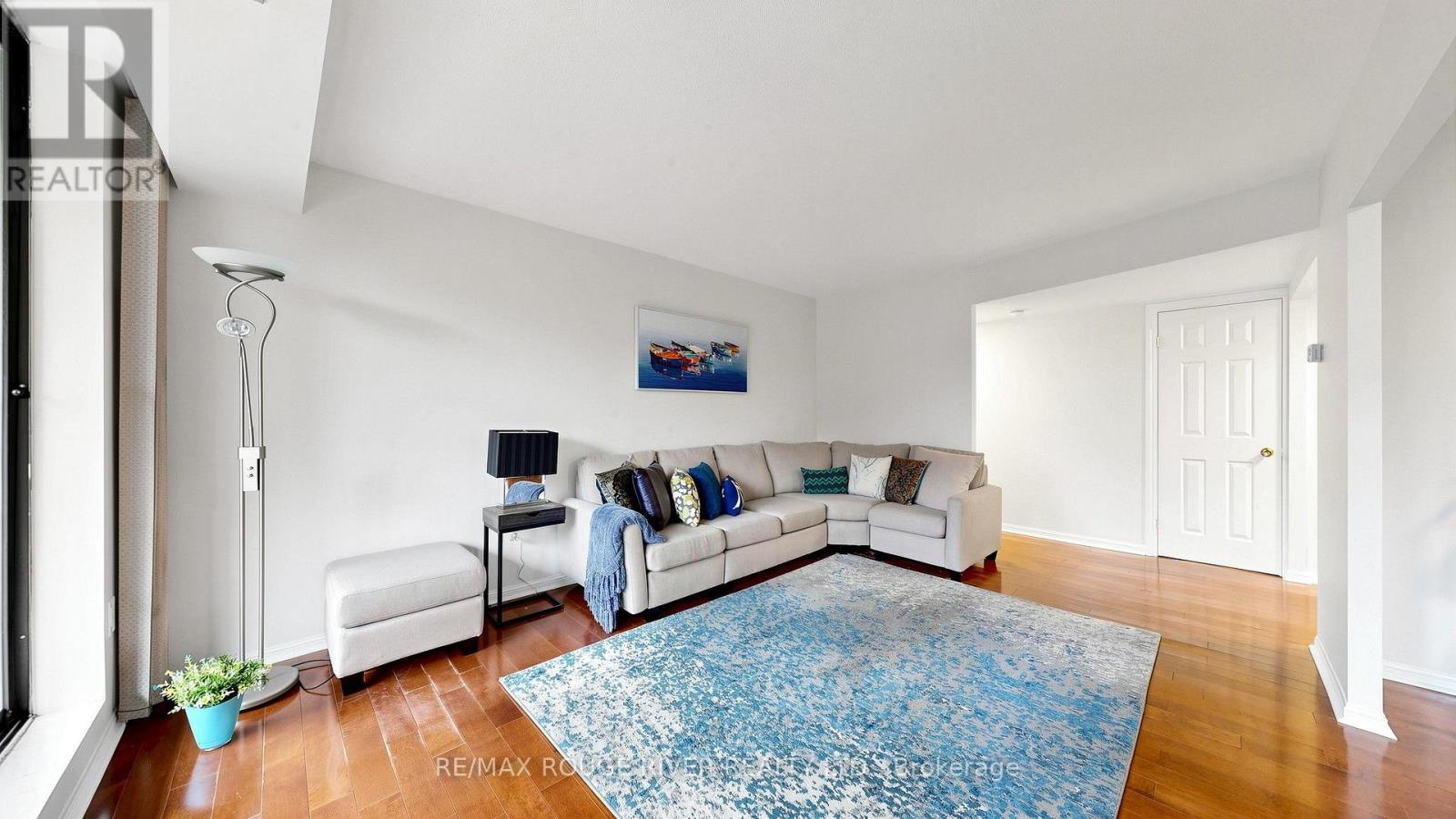 206 - 757 Victoria Park Avenue, Toronto, Ontario  M4C 5N8 - Photo 9 - E13778054